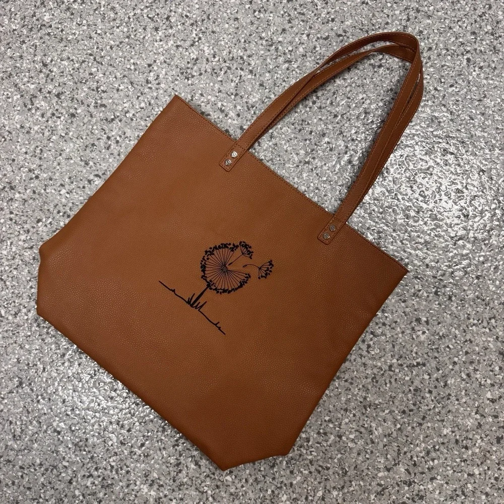 Thirty-One Around Town Tote, Caramel Charm Pebble Black Dandelion Embroidery